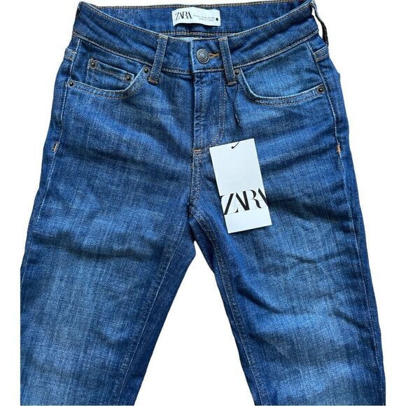 ZARA The Low Rise Cropped In Indigo Slim Fit Flared Leg Low Waist Size USA 10. - Picture 2 of 10